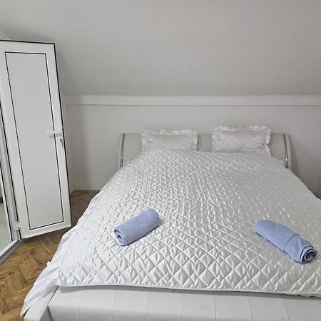 Vila Petunija Sjenica Δωμάτιο φωτογραφία