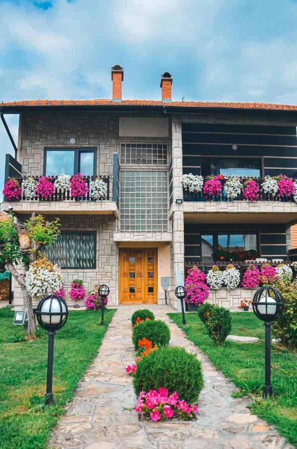 Vila Petunija Sjenica Εξωτερικό φωτογραφία